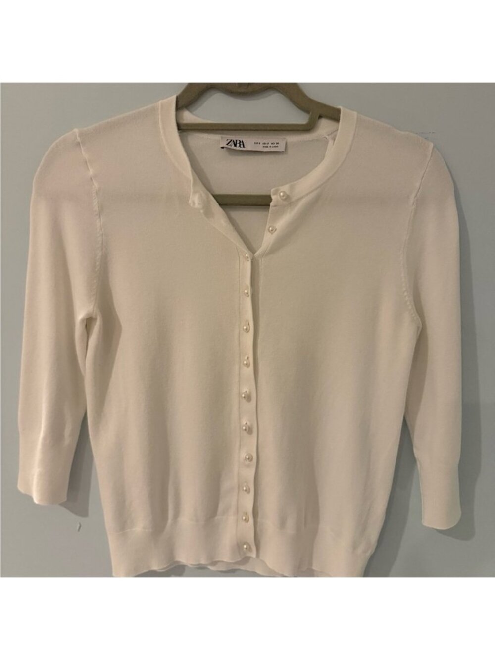 Zara Women's White Button-Front Cardigan Sweater